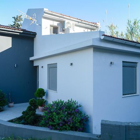 Appartement Pour Deux Personnes Patitiri  Exterior photo